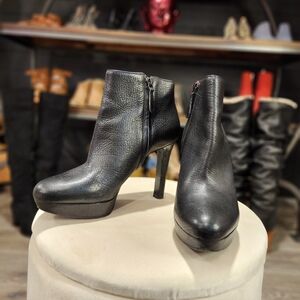 Alexander Mcqueen Black Leather Ankle Boots